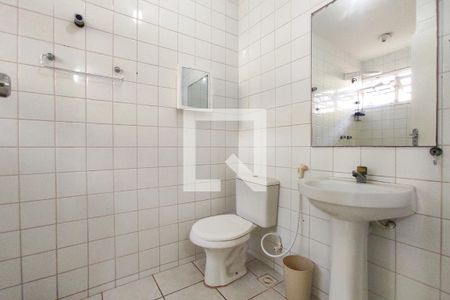 Banheiro de apartamento para alugar com 1 quarto, 55m² em Pituaçu, Salvador