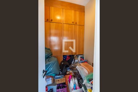 Apartamento à venda com 176m², 4 quartos e 2 vagas Apartamento à venda com 176m², 4 quartos e 2 vagasQuarto de serviço
