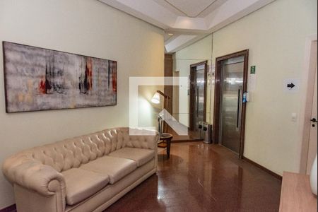 Apartamento à venda com 176m², 4 quartos e 2 vagas Apartamento à venda com 176m², 4 quartos e 2 vagasHall de entrada