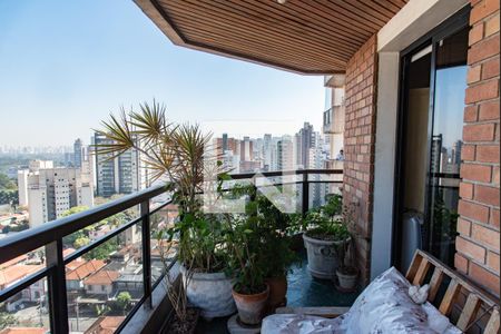 Varanda da sala de apartamento à venda com 4 quartos, 176m² em Vila Mariana, São Paulo