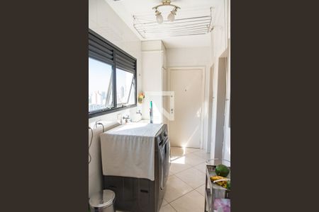 Apartamento à venda com 176m², 4 quartos e 2 vagas Apartamento à venda com 176m², 4 quartos e 2 vagasÁrea de serviço