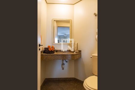 Apartamento à venda com 176m², 4 quartos e 2 vagas Apartamento à venda com 176m², 4 quartos e 2 vagasLavabo