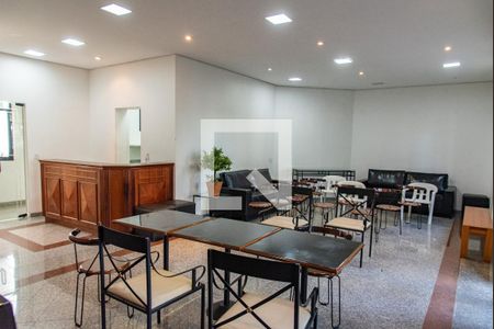 Apartamento à venda com 176m², 4 quartos e 2 vagas Apartamento à venda com 176m², 4 quartos e 2 vagasSalão de festas