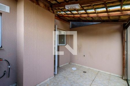 Casa de condomínio para alugar com 63m², 2 quartos e 1 vagaVaranda