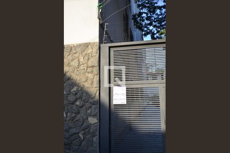 Plaquinha Instalada de apartamento para alugar com 2 quartos, 55m² em Cruzeiro, Belo Horizonte