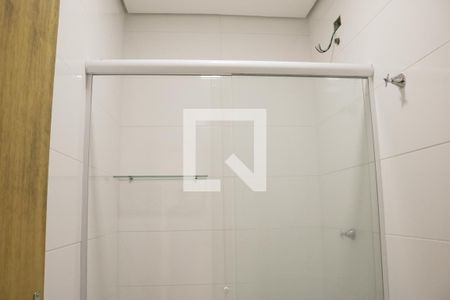 Banheiro de apartamento para alugar com 1 quarto, 29m² em Vila Mazzei, São Paulo