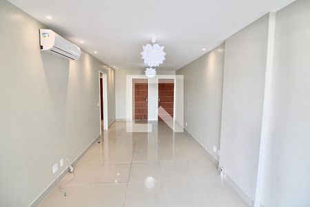 Sala de apartamento para alugar com 3 quartos, 106m² em Recreio dos Bandeirantes, Rio de Janeiro