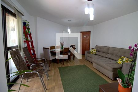 Sala  de apartamento à venda com 2 quartos, 68m² em Chácara Agrindus, Taboão da Serra