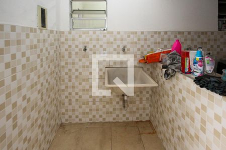 Casa para alugar com 50m², 1 quarto e sem vagaÁrea de Serviço