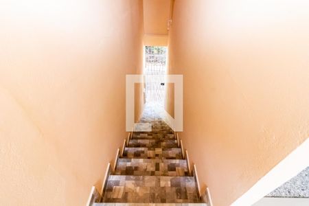 Studio para alugar com 25m², 1 quarto e sem vagaEscada