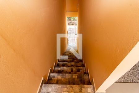 Studio para alugar com 25m², 1 quarto e sem vagaEscada