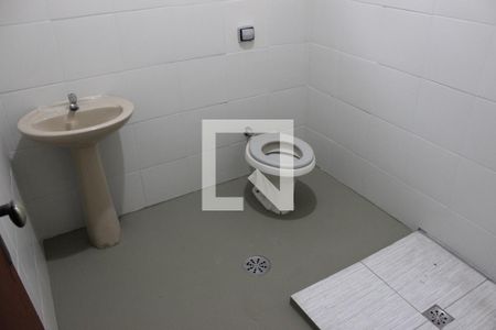 Apartamento para alugar com 68m², 2 quartos e sem vagaBanheiro