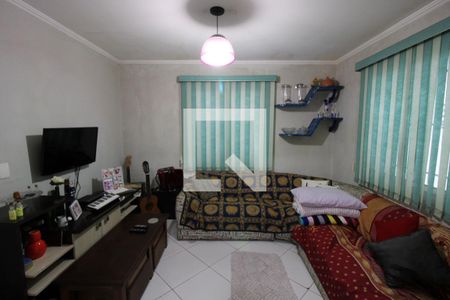 Sala de estar de casa para alugar com 4 quartos, 120m² em Santa Teresinha, São Paulo