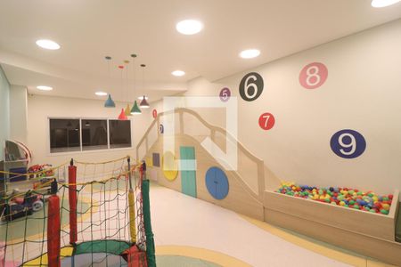 Apartamento à venda com 57m², 2 quartos e 1 vagaÁrea comum