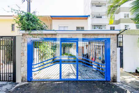 Casa à venda com 140m², 4 quartos e 2 vagas Casa à venda com 140m², 4 quartos e 2 vagasFachada