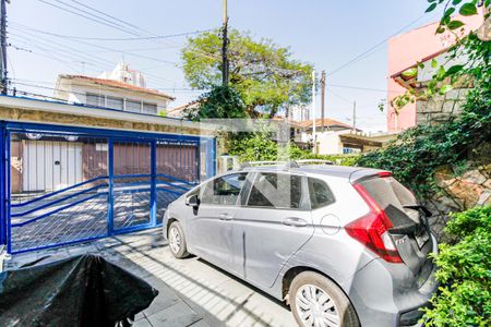 Casa à venda com 140m², 4 quartos e 2 vagas Casa à venda com 140m², 4 quartos e 2 vagasGaragem