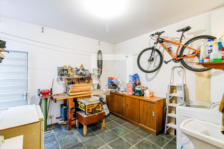 Casa à venda com 140m², 4 quartos e 2 vagas Casa à venda com 140m², 4 quartos e 2 vagasÁrea de Serviço