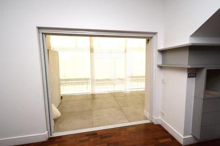 Varanda da Sala de apartamento à venda com 4 quartos, 330m² em Vila Sofia, São Paulo