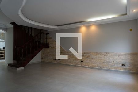 Casa à venda com 4 quartos, 275m² em Vila Pires, Santo André