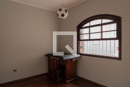 Casa à venda com 4 quartos, 275m² em Vila Pires, Santo André