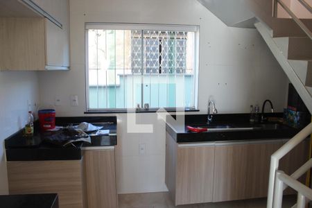 Cozinha de apartamento à venda com 3 quartos, 120m² em Bandeirantes, Contagem