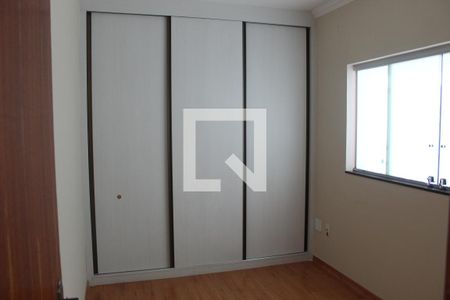 Quarto 1 de apartamento à venda com 3 quartos, 120m² em Bandeirantes, Contagem