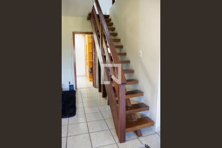 Casa de condomínio à venda com 720m², 6 quartos e 6 vagasEscada