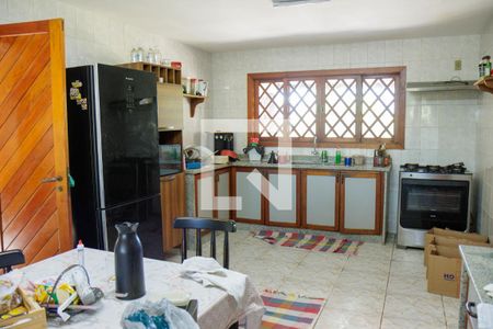 Casa de condomínio à venda com 720m², 6 quartos e 6 vagasCozinha 