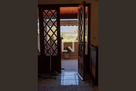 Casa de condomínio à venda com 720m², 6 quartos e 6 vagasvaranda 