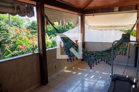 Casa de condomínio à venda com 720m², 6 quartos e 6 vagasvaranda 