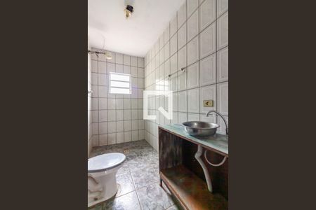 Casa à venda com 150m², 2 quartos e sem vaga Casa à venda com 150m², 2 quartos e sem vagaBanheiro