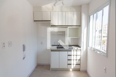 Cozinha de kitnet/studio à venda com 1 quarto, 24m² em Sé, São Paulo