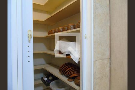 Apartamento à venda com 70m², 2 quartos e sem vagaArmario Cozinha