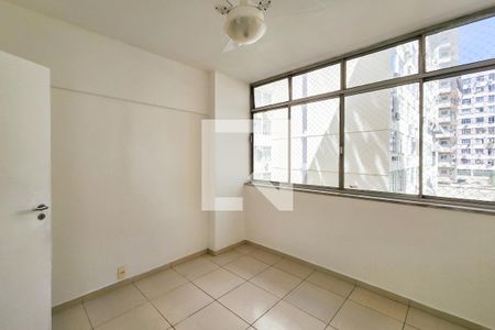 Quarto 1 de apartamento à venda com 2 quartos, 70m² em Botafogo, Rio de Janeiro