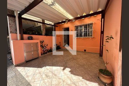 Casa para alugar com 150m², 2 quartos e 1 vaga Casa para alugar com 150m², 2 quartos e 1 vagaGaragem