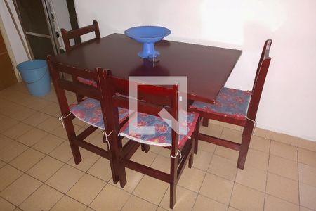 Sala de kitnet/studio para alugar com 1 quarto, 55m² em Canto do Forte, Praia Grande
