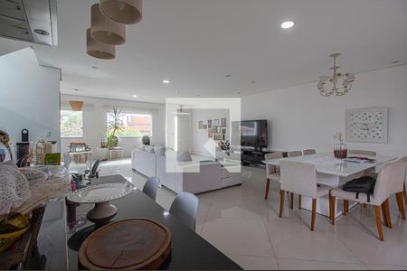 sala_4 de casa à venda com 4 quartos, 280m² em Bosque da Saúde, São Paulo