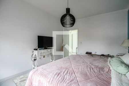 Casa à venda com 280m², 4 quartos e 5 vagassuíte1_4