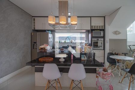 detalhe cozinha na sala de casa à venda com 4 quartos, 280m² em Bosque da Saúde, São Paulo