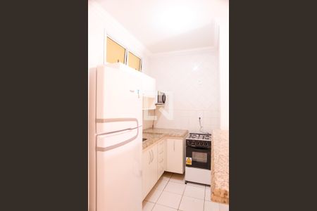 Cozinha de apartamento para alugar com 1 quarto, 32m² em Nova Ribeirânia, Ribeirão Preto