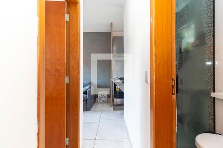 Corredor de apartamento para alugar com 2 quartos, 41m² em Parada Xv de Novembro, São Paulo