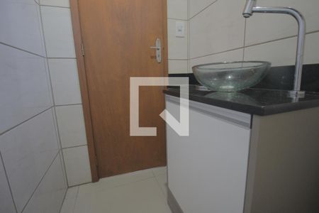 Casa de condomínio para alugar com 150m², 3 quartos e 3 vagasBanheiro de serviço