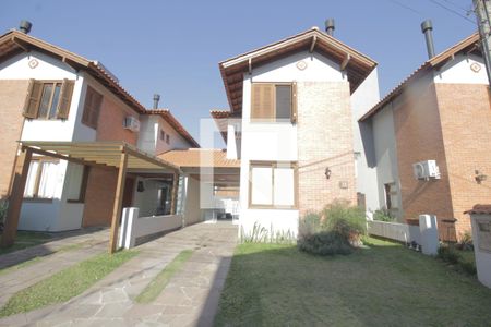 Casa de condomínio para alugar com 150m², 3 quartos e 3 vagasFachada da casa