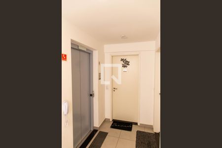 Apartamento à venda com 55m², 2 quartos e 1 vagaHall de entrada 