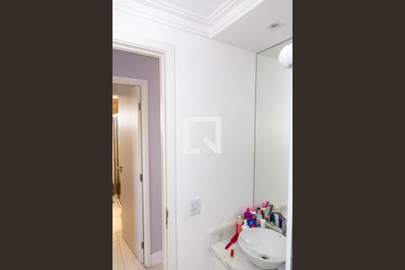 Apartamento à venda com 55m², 2 quartos e 1 vagaBanheiro Social