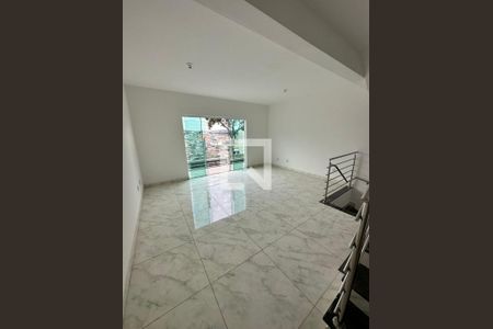 Casa à venda com 3 quartos, 184m² em Cabral, Contagem