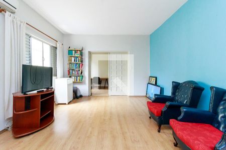 Casa à venda com 150m², 3 quartos e 2 vagasSuíte