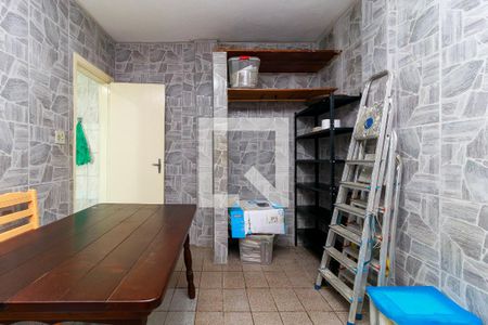 Casa à venda com 150m², 3 quartos e 2 vagasÁrea de Serviço - Quarto