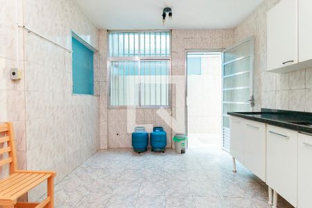 Casa à venda com 150m², 3 quartos e 2 vagasCozinha