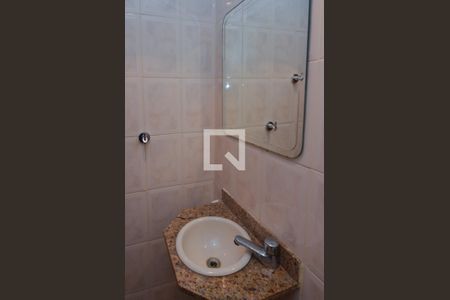 Apartamento à venda com 120m², 2 quartos e 2 vagasLavabo